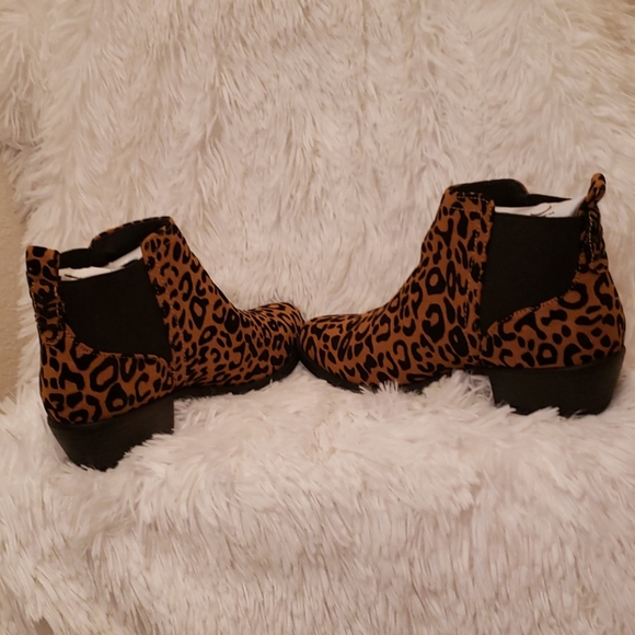Qupid Cheetah Print Faux Suede Low Heel Booties - Picture 6 of 8